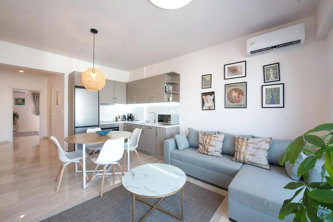 Apartment Ferienwohnung Daphne By Halu! : Downtown Family Penthouse Thessaloniki