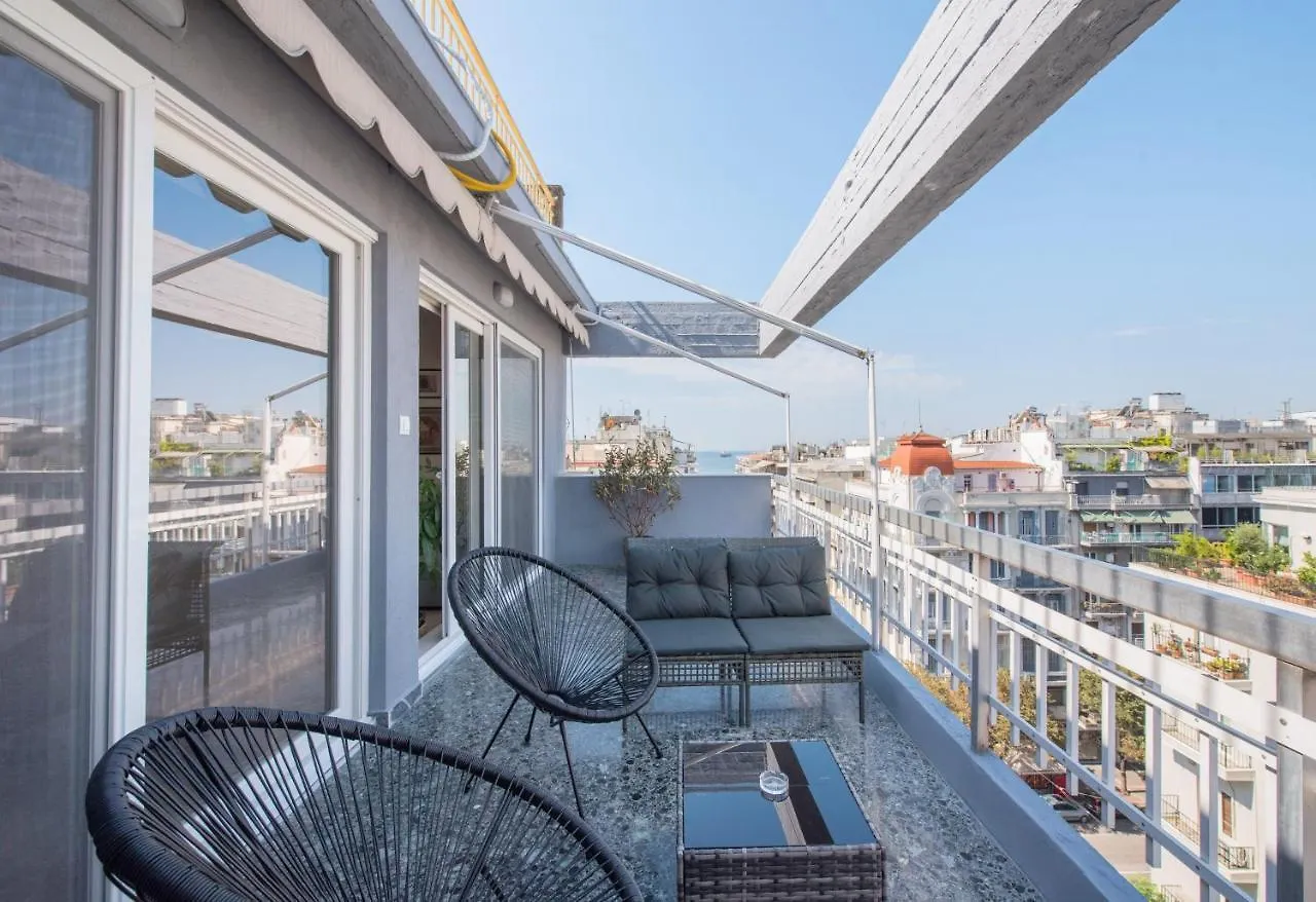 Ferienwohnung Daphne By Halu! : Downtown Family Penthouse Thessaloniki